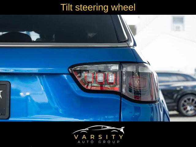 Photo of 2022 Laser Blue Jeep Compass