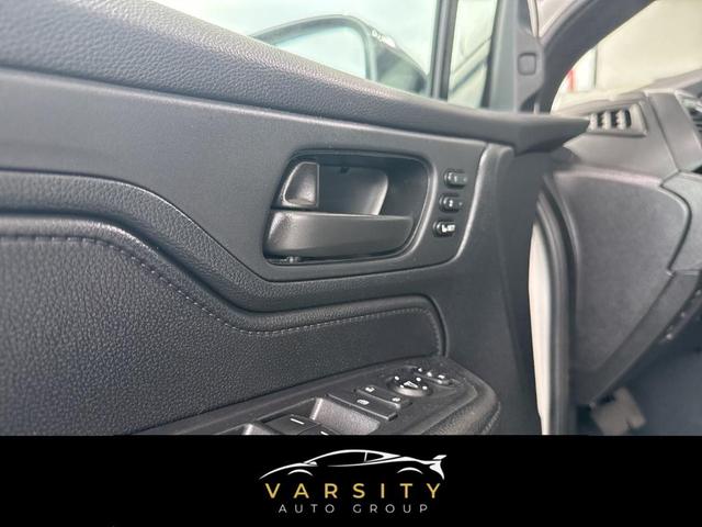 Photo of 2023 White Honda Odyssey