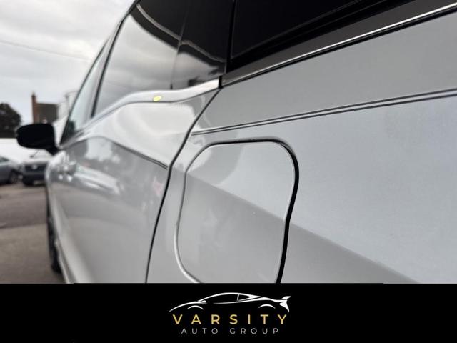 Photo of 2023 White Honda Odyssey