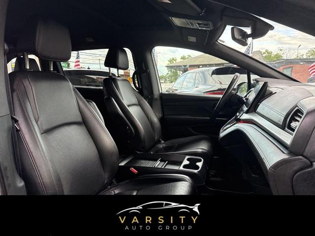 Photo of 2023 White Honda Odyssey