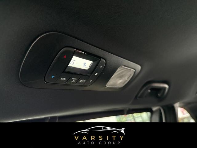 Photo of 2023 White Honda Odyssey