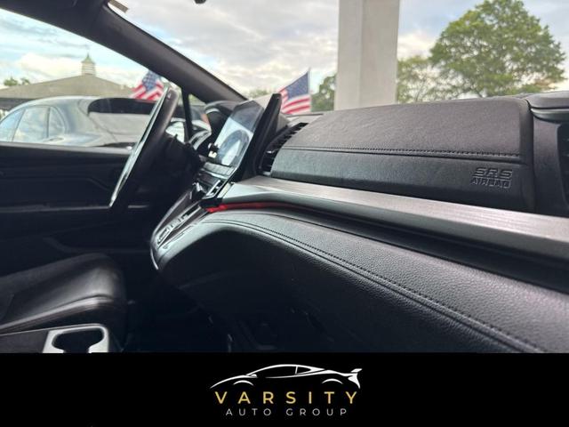Photo of 2023 White Honda Odyssey