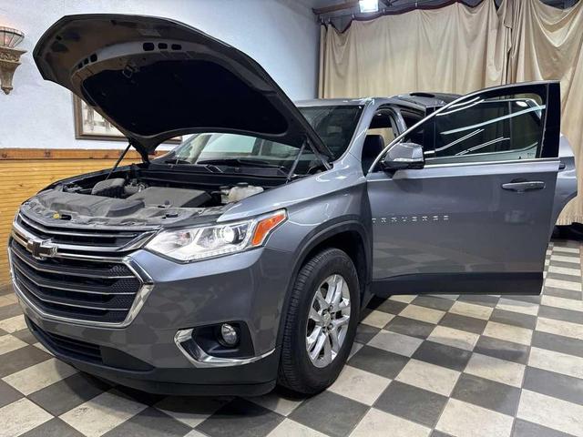 Photo of 2019 Satin Steel Metallic Chevrolet Traverse