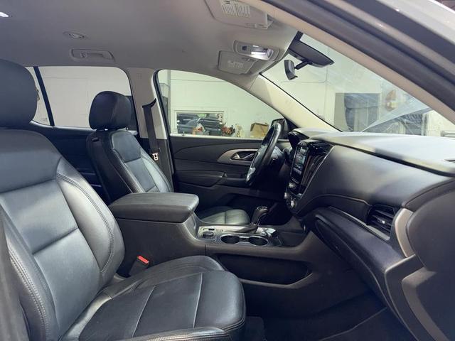 Photo of 2019 Satin Steel Metallic Chevrolet Traverse