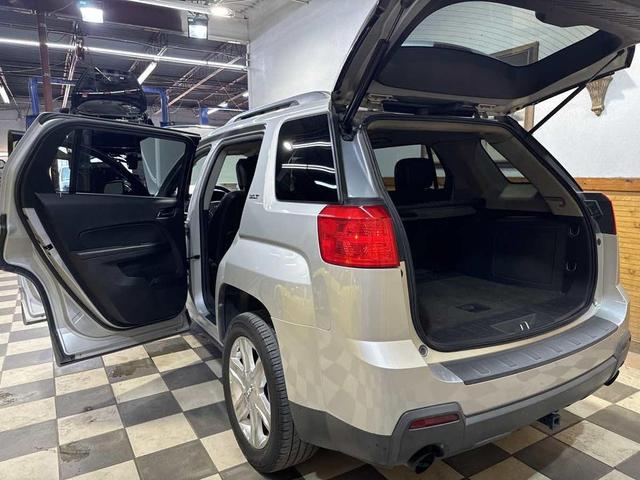 Photo of 2010 Summit White GMC Terrain
