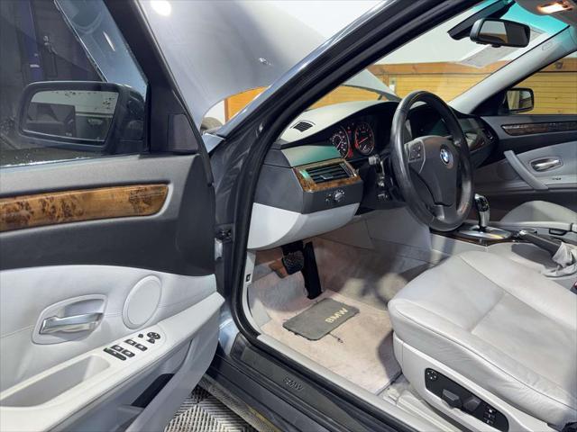 Photo of 2008 Titanium Silver Metallic BMW 528