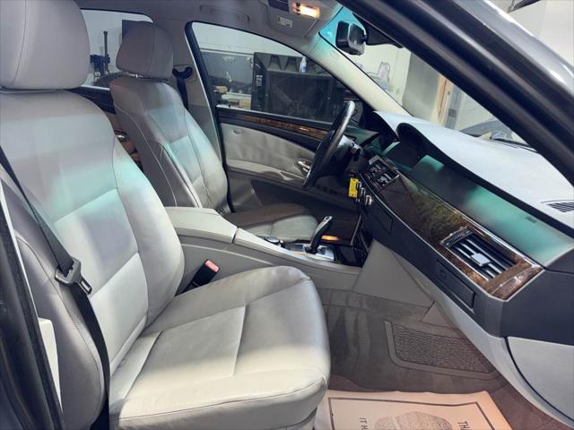 Photo of 2008 Titanium Silver Metallic BMW 528