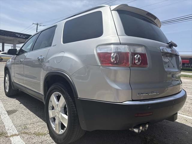Photo of 2008 Liquid Silver Metallic GMC Acadia