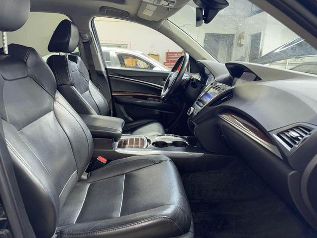 Photo of 2016 Crystal Black Pearl Acura MDX