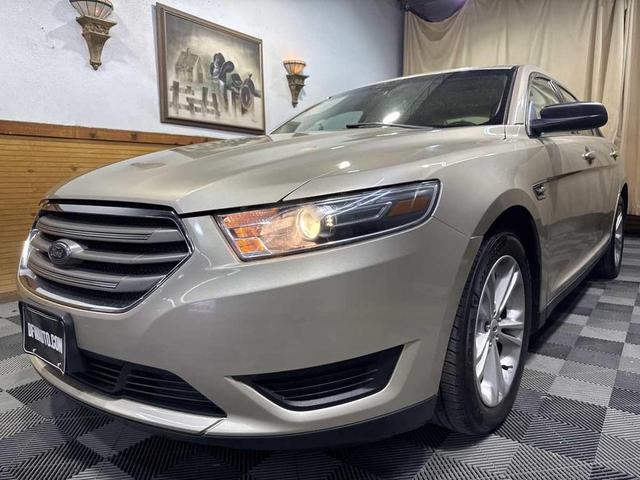 Photo of 2018 Tan Ford Taurus