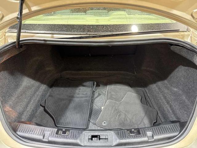 Photo of 2018 Tan Ford Taurus