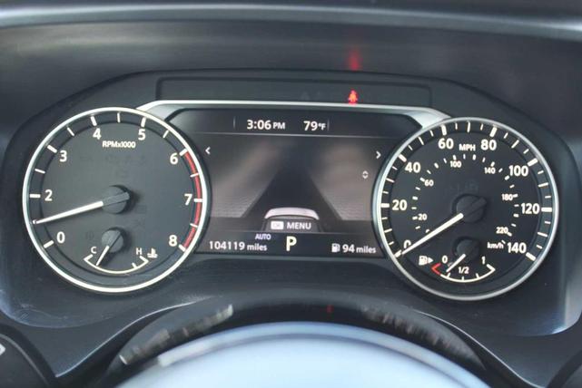 Photo of 2021 White Nissan Rogue