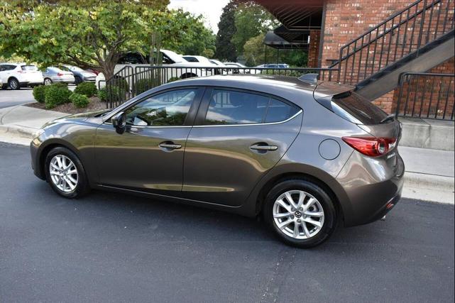 Photo of 2014 Brown Mazda Mazda3