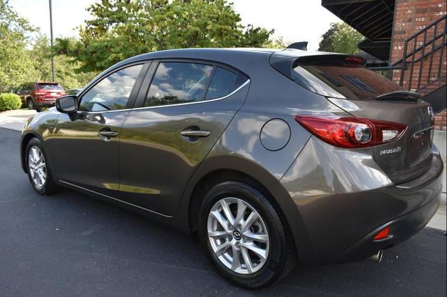 Photo of 2014 Brown Mazda Mazda3