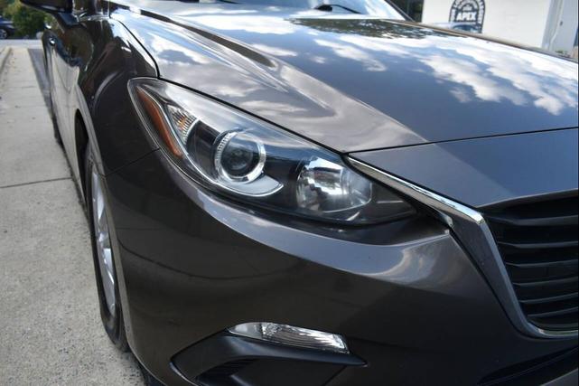 Photo of 2014 Brown Mazda Mazda3