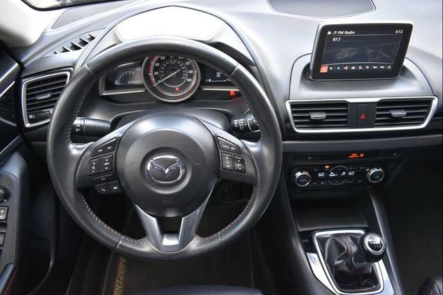 Photo of 2014 Brown Mazda Mazda3