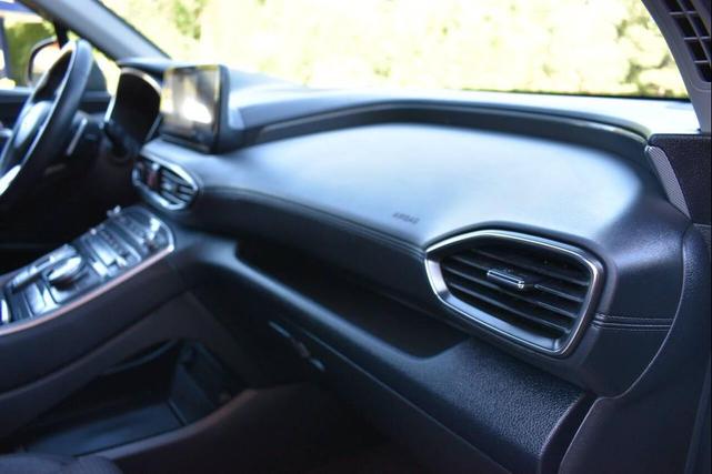 Photo of 2023 Hampton Gray Hyundai SANTA FE