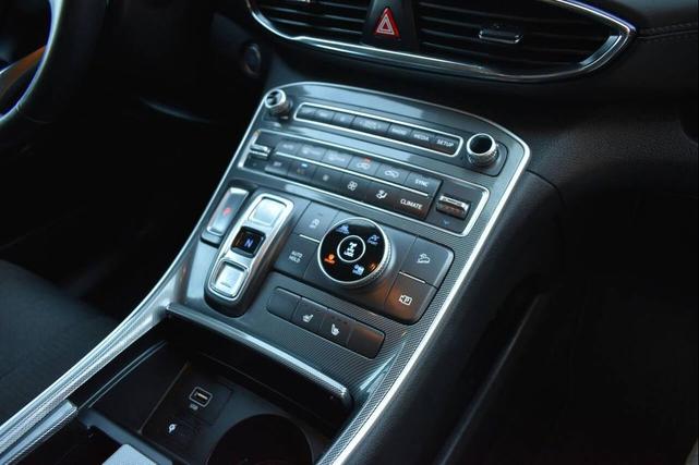 Photo of 2023 Hampton Gray Hyundai SANTA FE