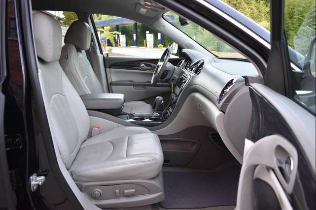 Photo of 2016 Ebony Twilight Metallic Buick Enclave