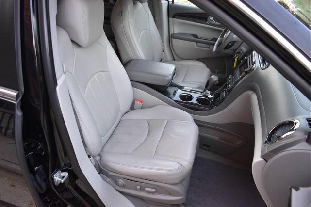 Photo of 2016 Ebony Twilight Metallic Buick Enclave