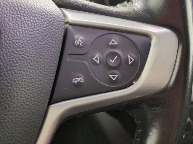Photo of 2019 Summit White GMC Acadia