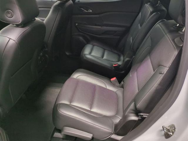 Photo of 2019 Summit White GMC Acadia