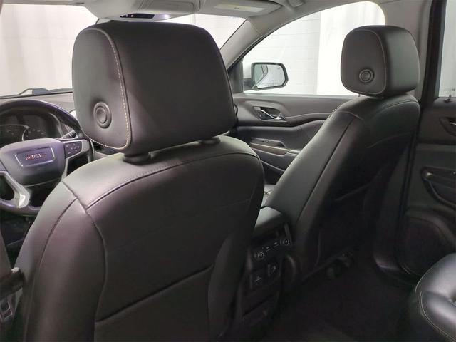 Photo of 2019 Summit White GMC Acadia