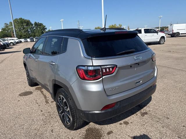 Photo of 2022 Billet Silver Metallic Clearcoat Jeep Compass