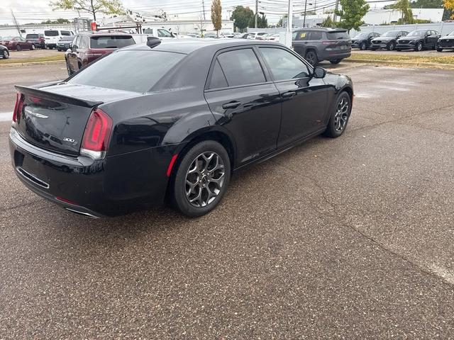 Photo of 2018 Gloss Black Chrysler 300