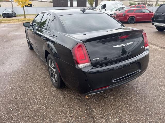 Photo of 2018 Gloss Black Chrysler 300