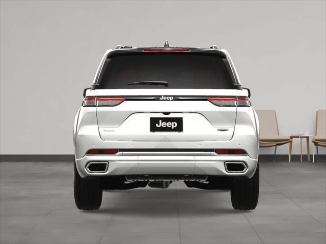 Photo of 2025 Bright White Clearcoat Jeep Grand Cherokee