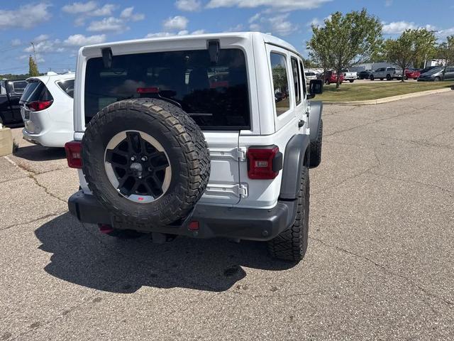 Photo of 2018 Bright White Clearcoat Jeep Wrangler Unlimited