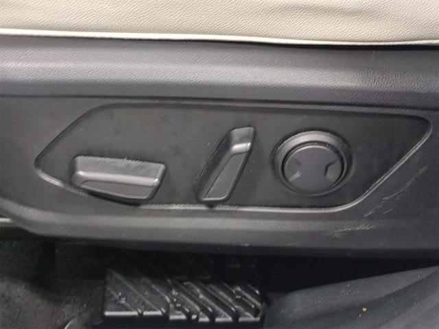 Photo of 2023 Serenity White Pearl Hyundai TUCSON