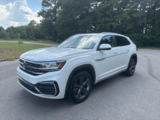 Photo of 2021 Pure White Volkswagen Atlas Cross Sport