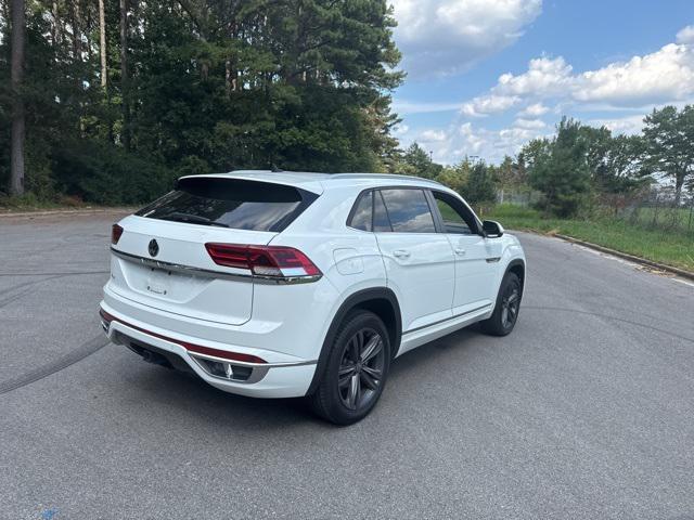 Photo of 2021 Pure White Volkswagen Atlas Cross Sport