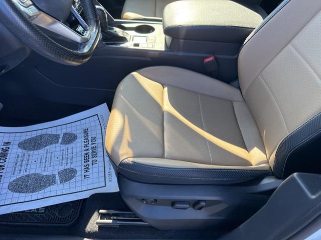 Photo of 2021 Pure White Volkswagen Atlas Cross Sport