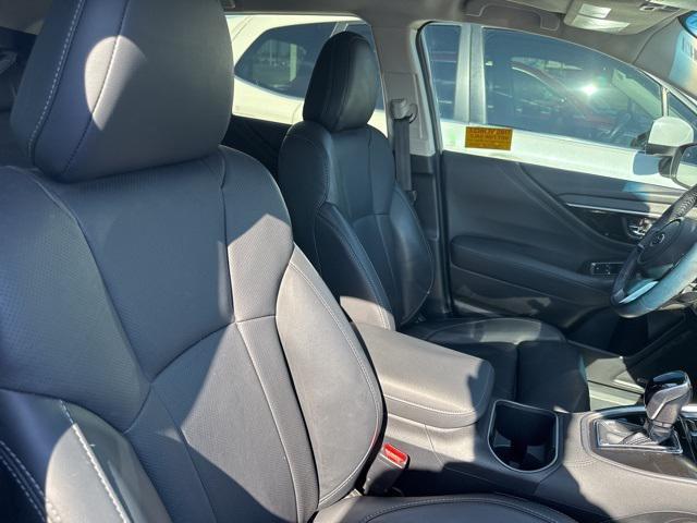 Photo of 2022 Ice Silver Metallic Subaru Outback