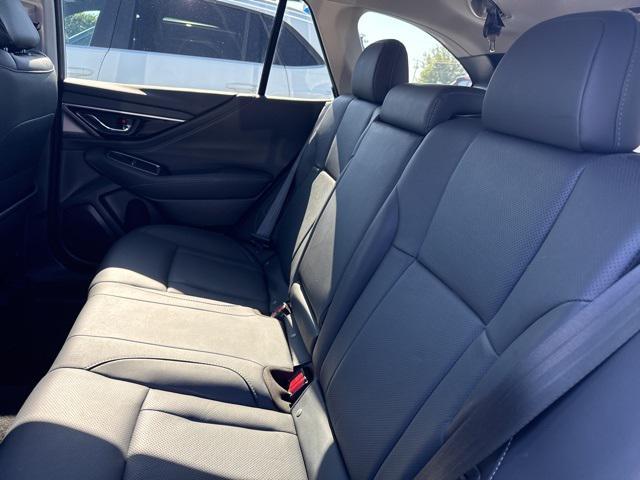 Photo of 2022 Ice Silver Metallic Subaru Outback