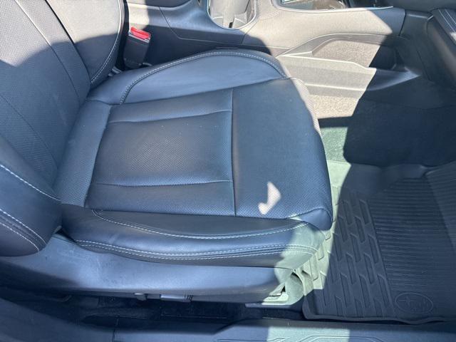 Photo of 2022 Ice Silver Metallic Subaru Outback