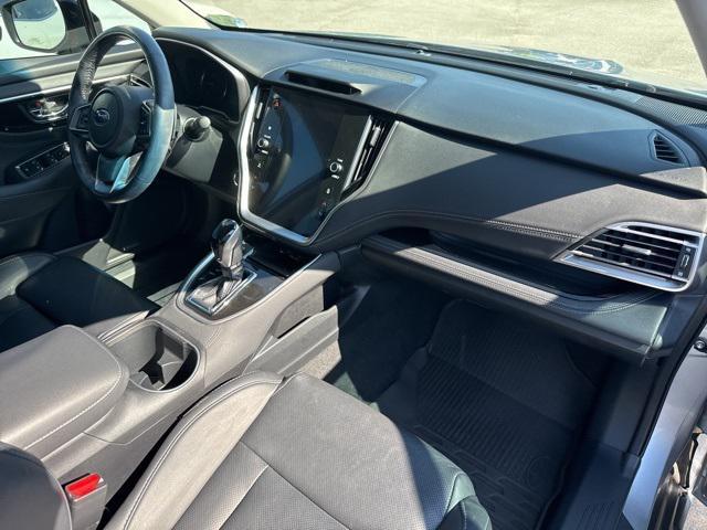 Photo of 2022 Ice Silver Metallic Subaru Outback