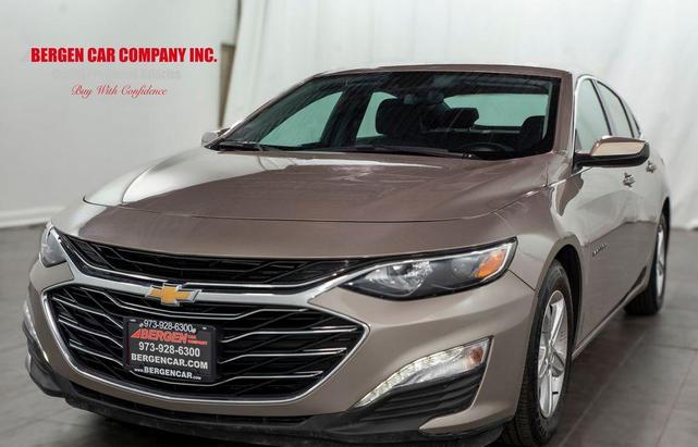 Photo of 2023 Mineral Gray Metallic Chevrolet Malibu