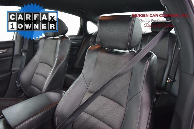Photo of 2022 Lunar Silver Metallic Honda Accord