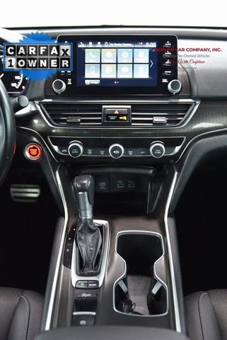 Photo of 2022 Lunar Silver Metallic Honda Accord