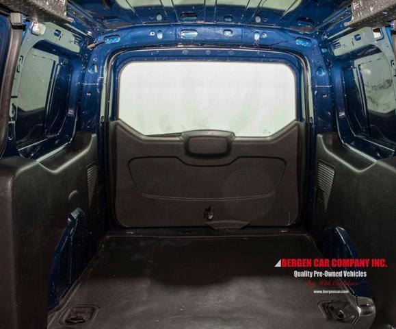 Photo of 2015 Dark Blue Ford Transit Connect