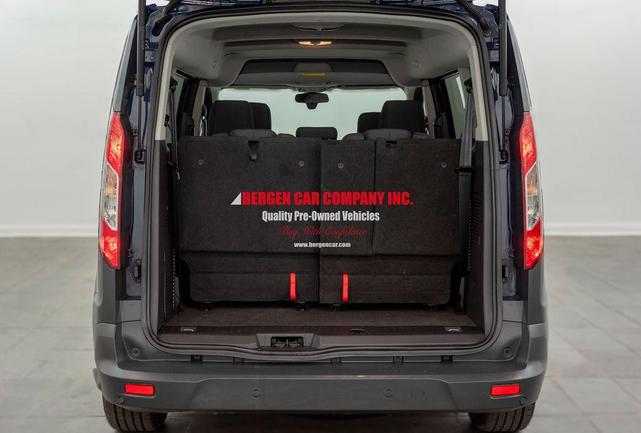 Photo of 2017 Dark Blue Ford Transit Connect