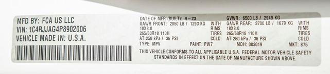Photo of 2023 Bright White Clearcoat Jeep Grand Cherokee L