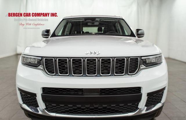 Photo of 2023 Bright White Clearcoat Jeep Grand Cherokee L