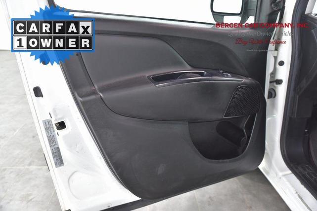 Photo of 2019 Bright White RAM ProMaster City