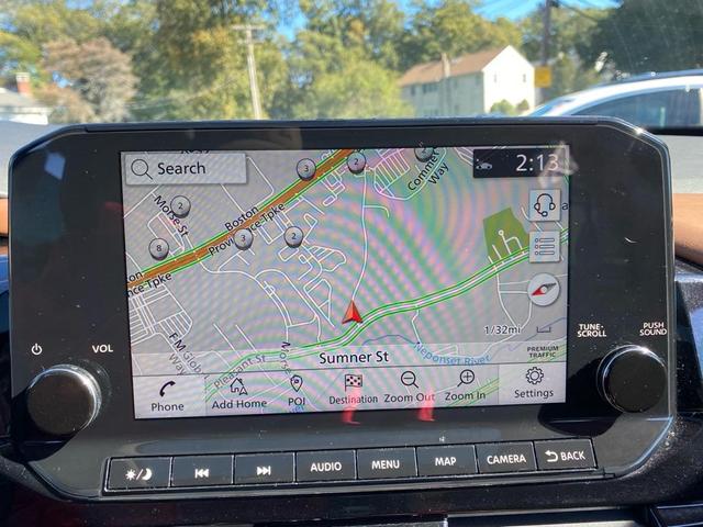 Photo of 2022 Gray 2 Tone Nissan Pathfinder