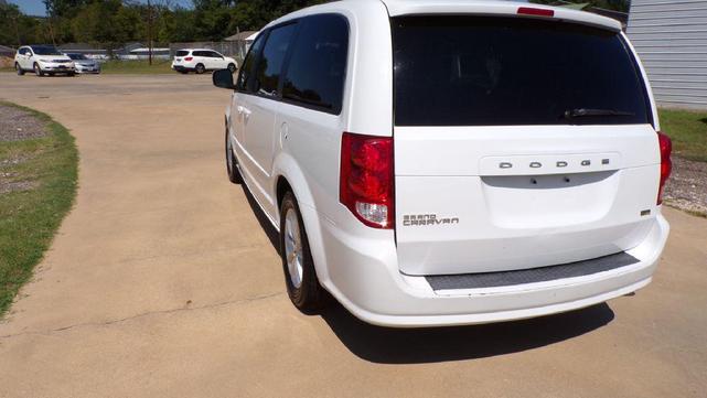 Photo of 2016 Bright White Clearcoat Dodge Grand Caravan